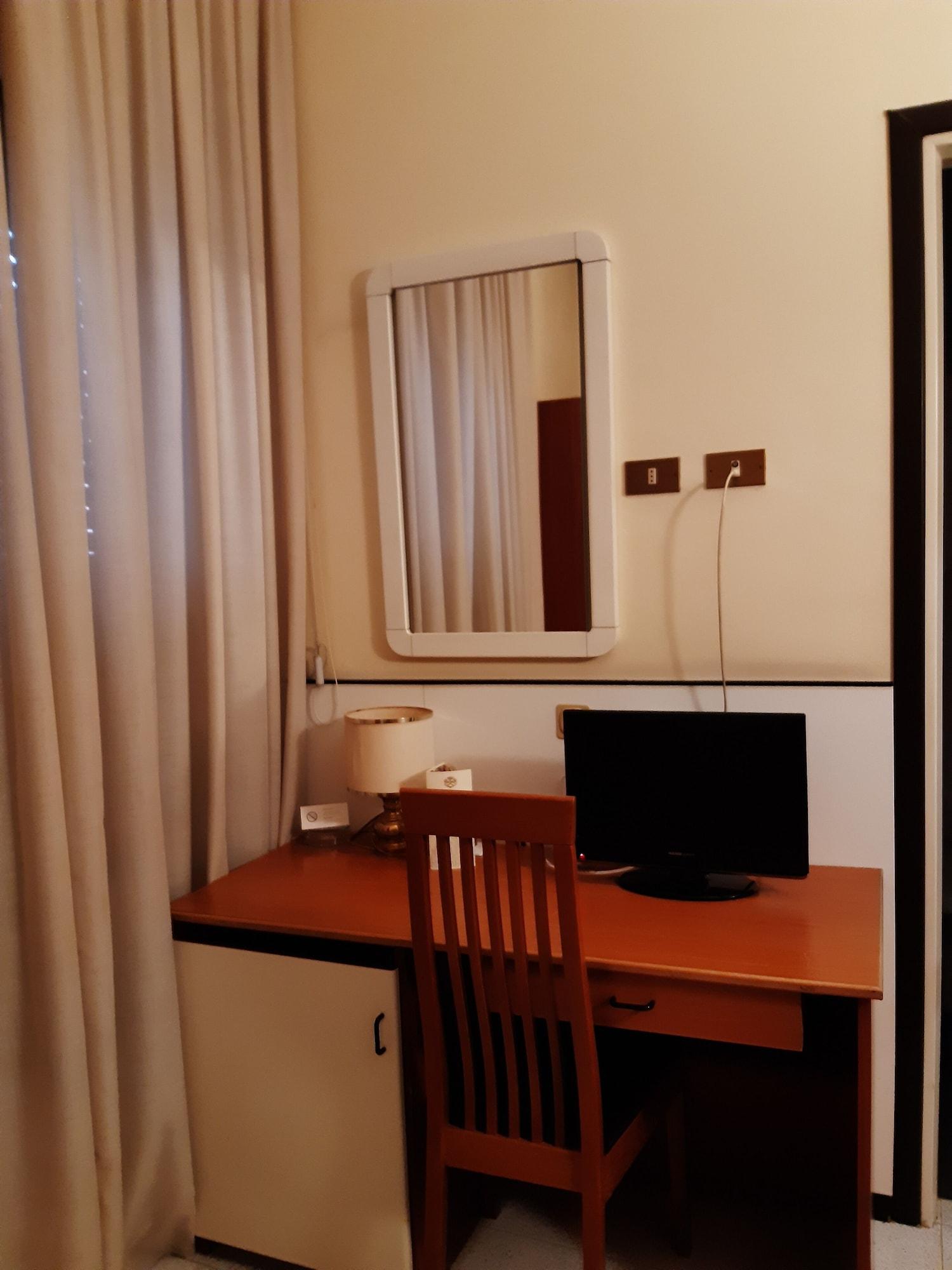 Hotel Mayorca Milano Esterno foto