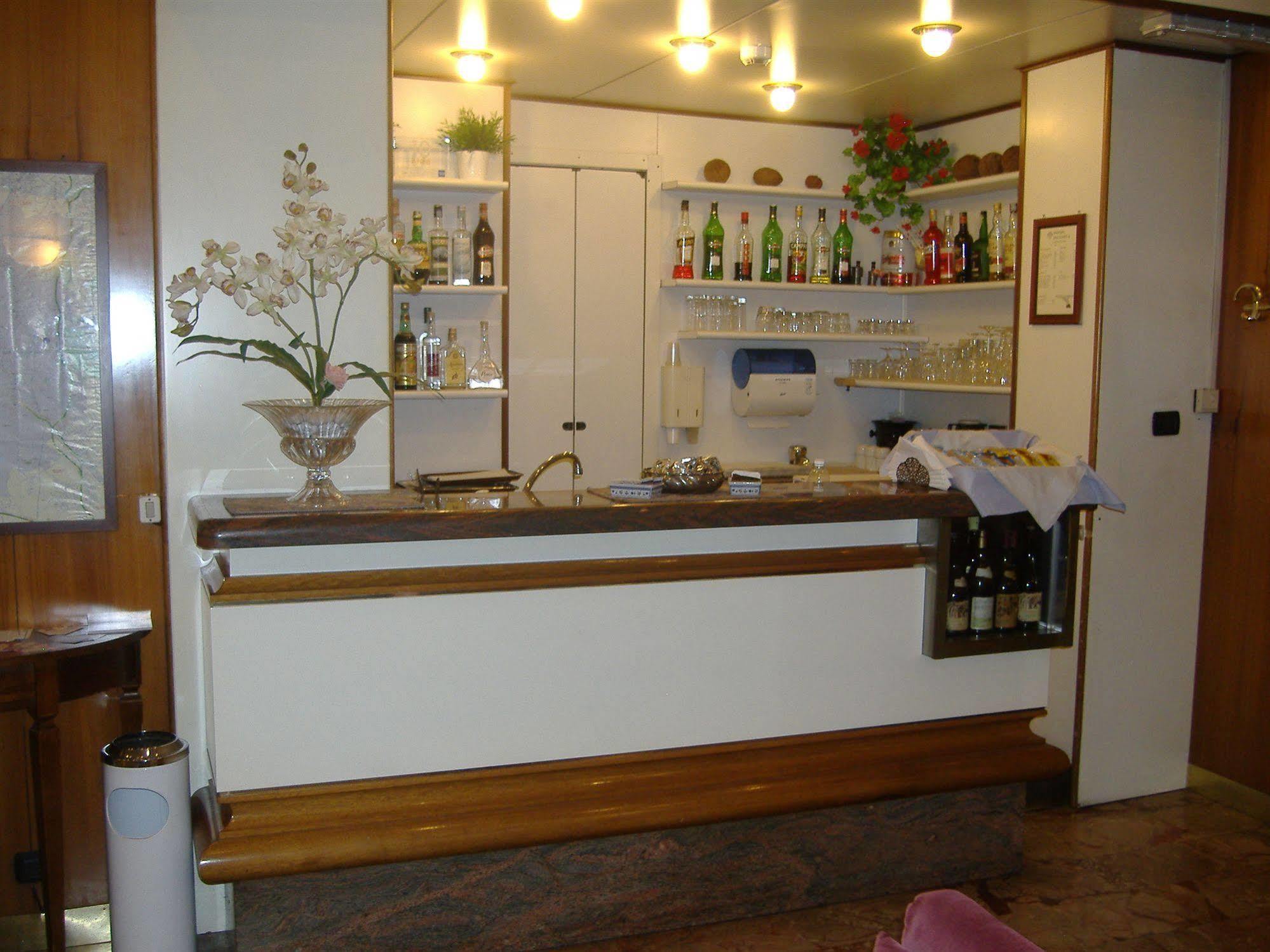 Hotel Mayorca Milano Esterno foto